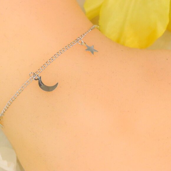 "Minimalist Anklet, Sleek & Modern Design, Women’s Fashion, YC110239-A - Picture 7 of 10